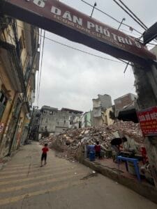 Giải phòng mặt bằng tại đường Cổ Nhuế cho đại lộ Tây Thăng Long